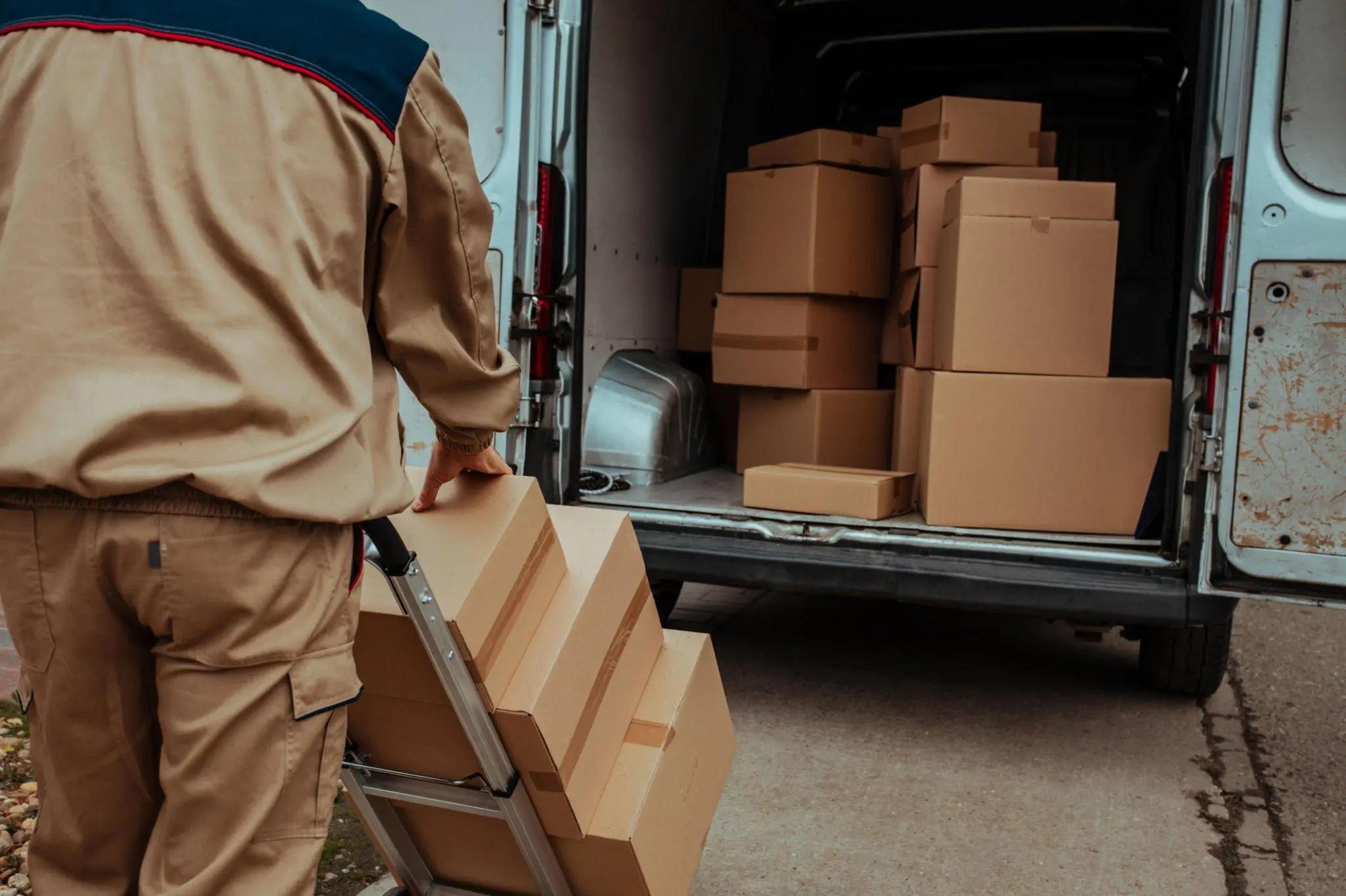 Door to hotel baggage transport in Pan India